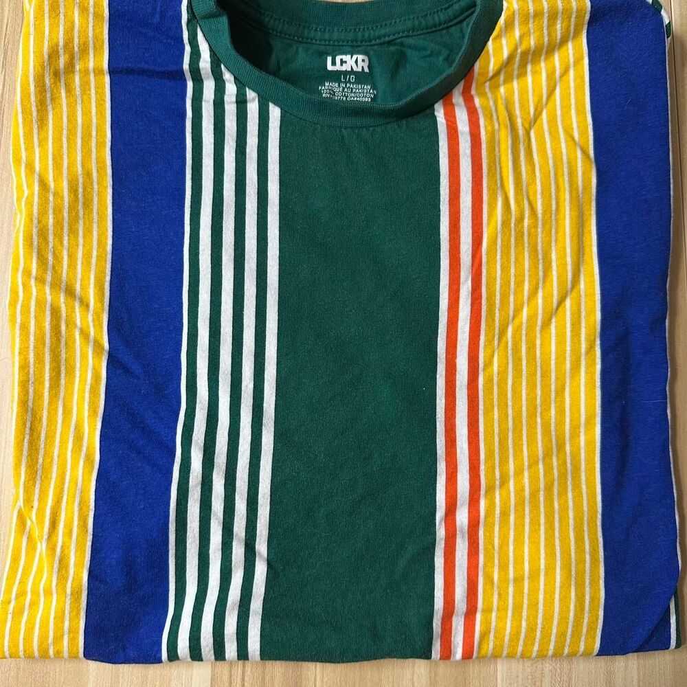 LCKR Striped Retro T-Shirt – Size L – Vintage Vibes*